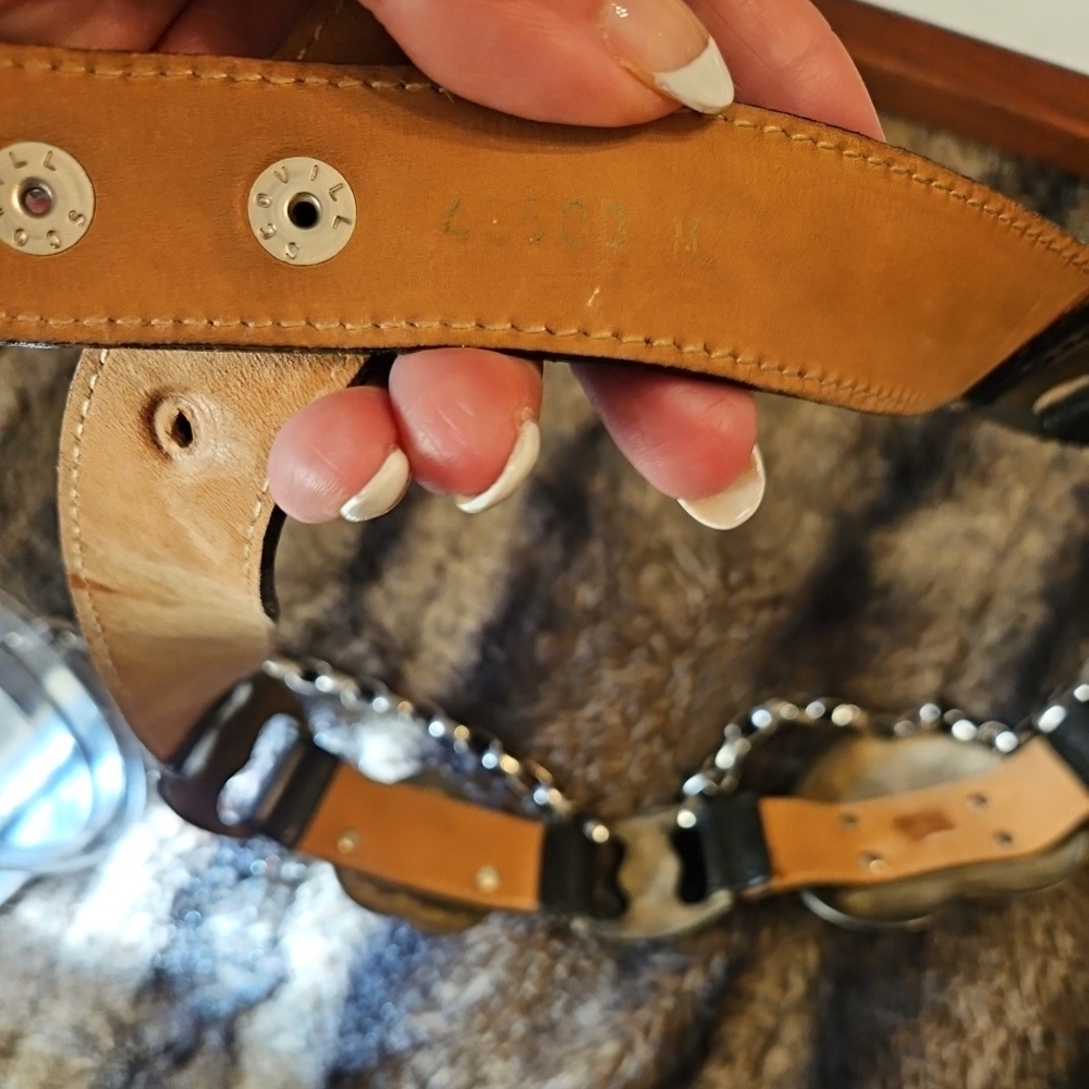 Vintage Heart Concho Black Leather Waist Belt with Silver Chains - Picture 5 of 7